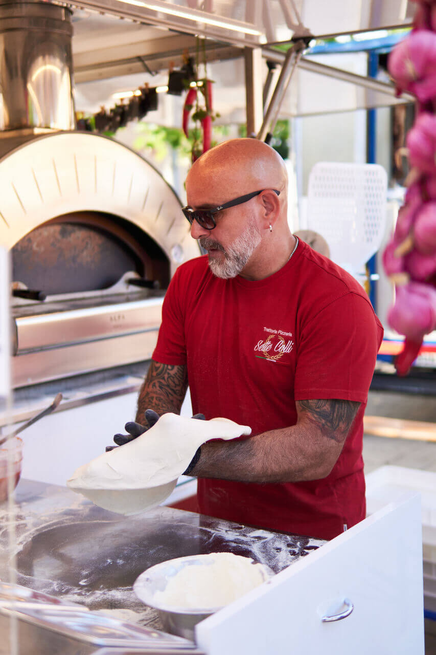 Pizza Food Truck am Abend